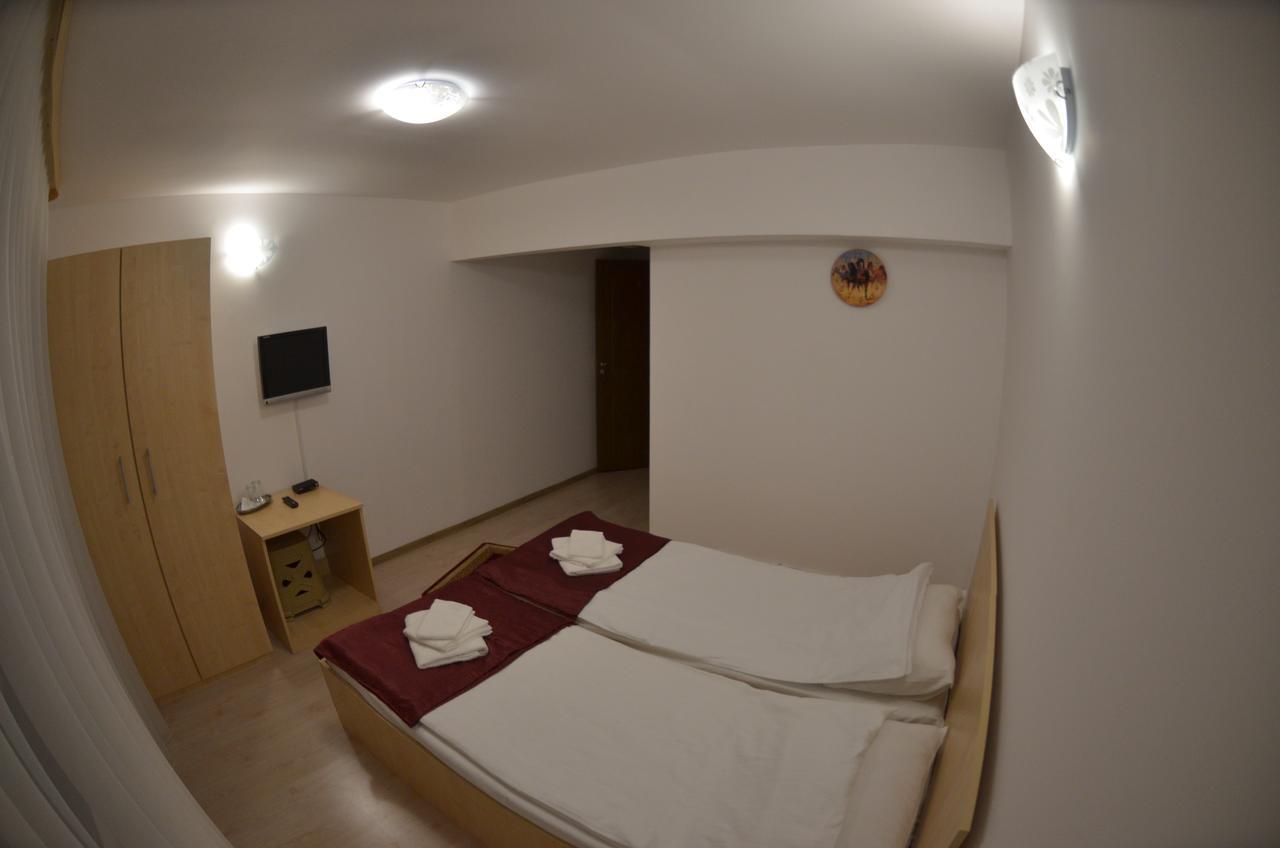 Popas Azuga Motel Екстериор снимка